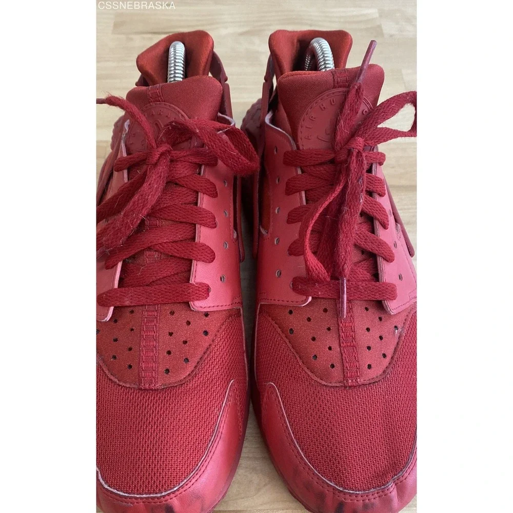 Nike Air Huarache Triple Red 318429-660 - Size 9.5‎